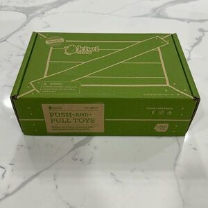 Kiwi crate – push and pull toys